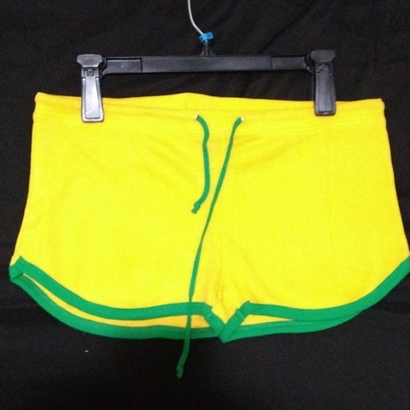 Two piece short set - Picture 6 of 8